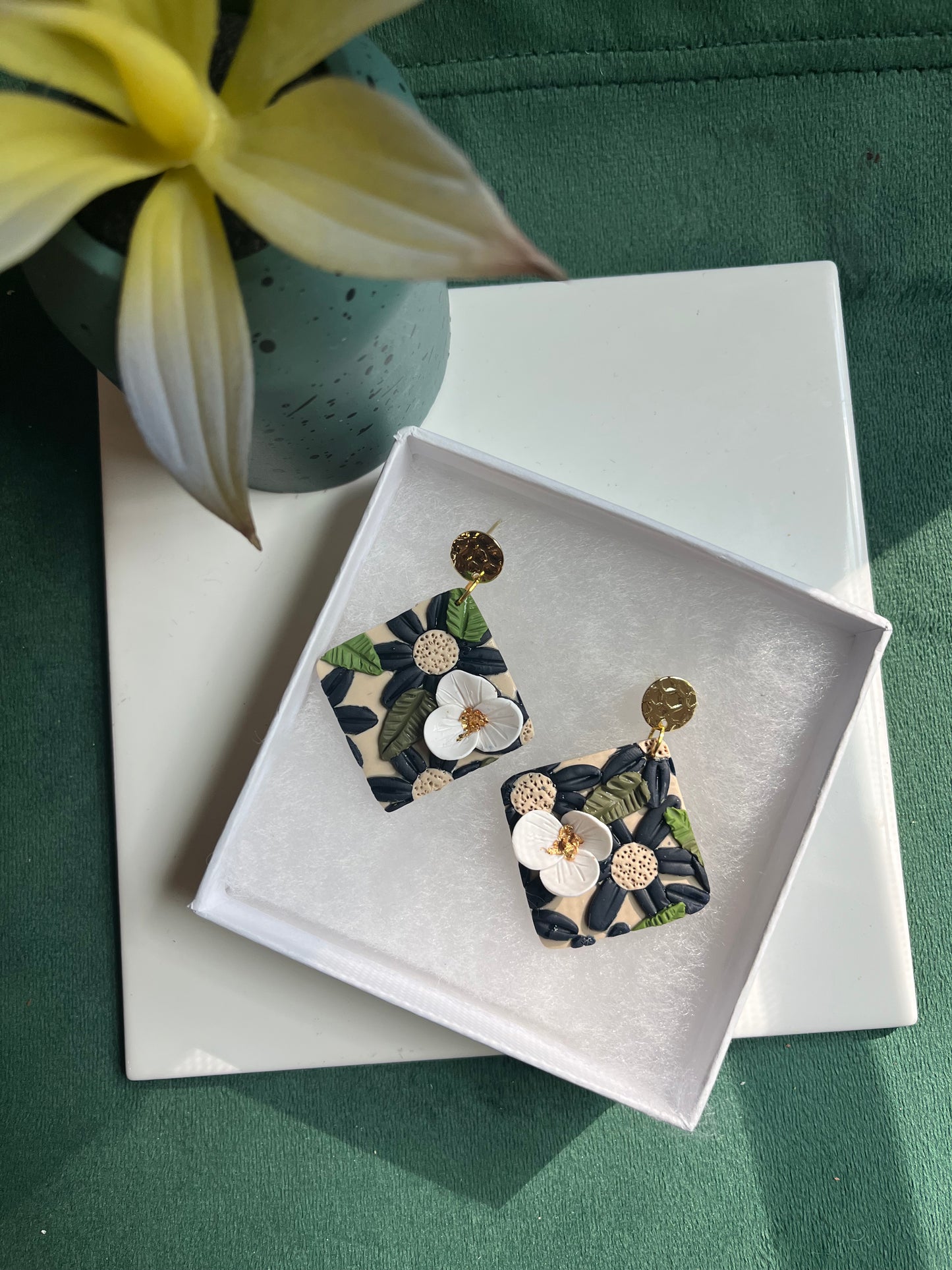 Botanical Aerie