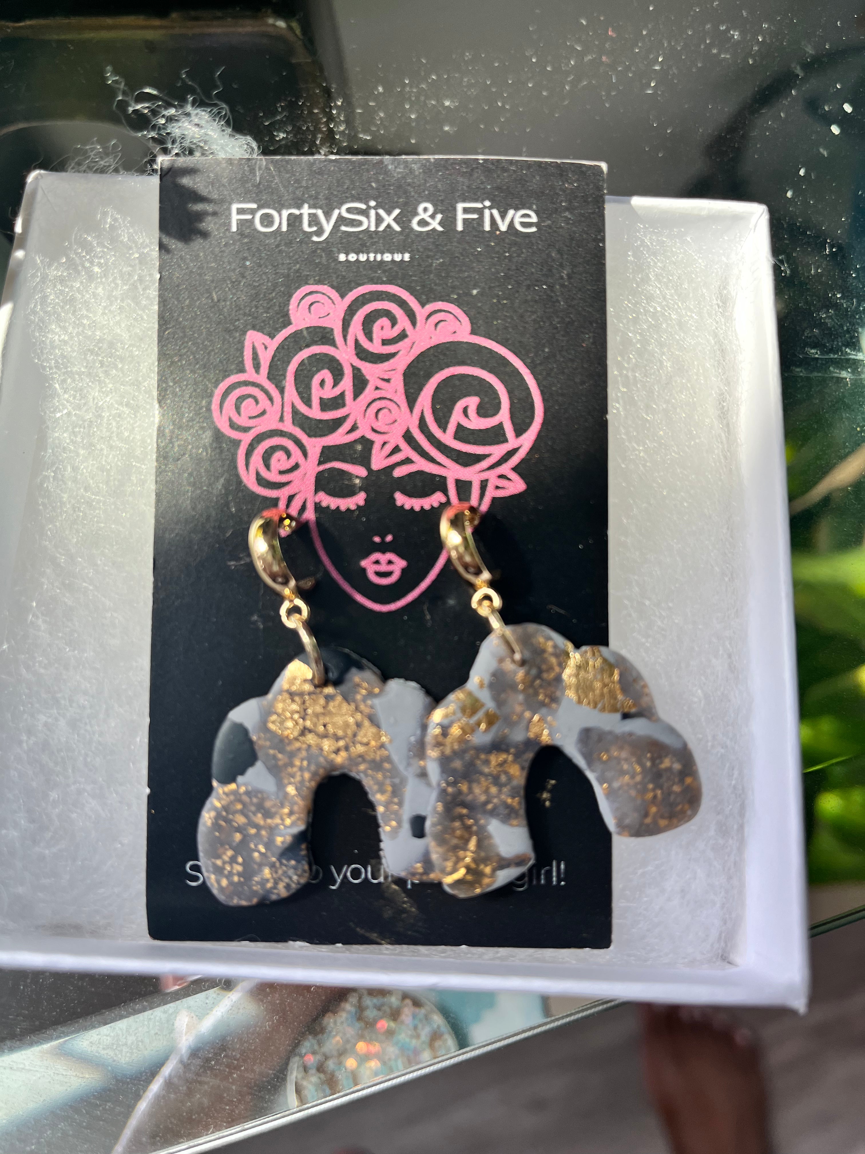 Buy 5 for $50 Earrings 1955